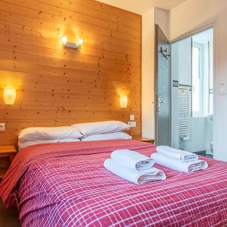 Hotel Les Aravis Saint-Jean-de-Sixt Esterno foto