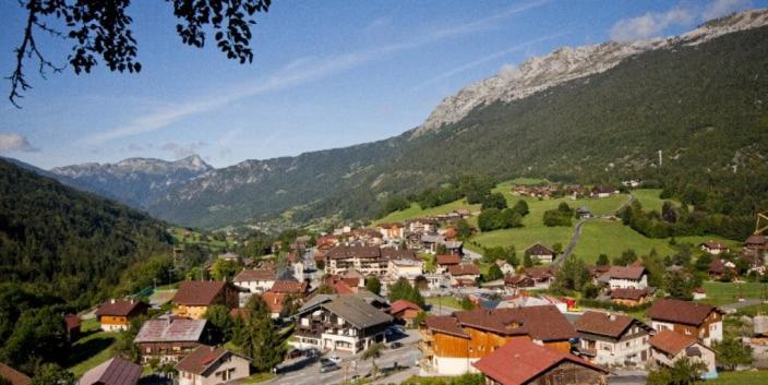 Hotel Les Aravis Saint-Jean-de-Sixt Esterno foto